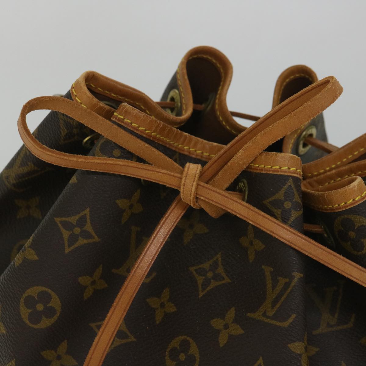 LOUIS VUITTON Monogram Noe Shoulder Bag M42224 LV Auth 54320