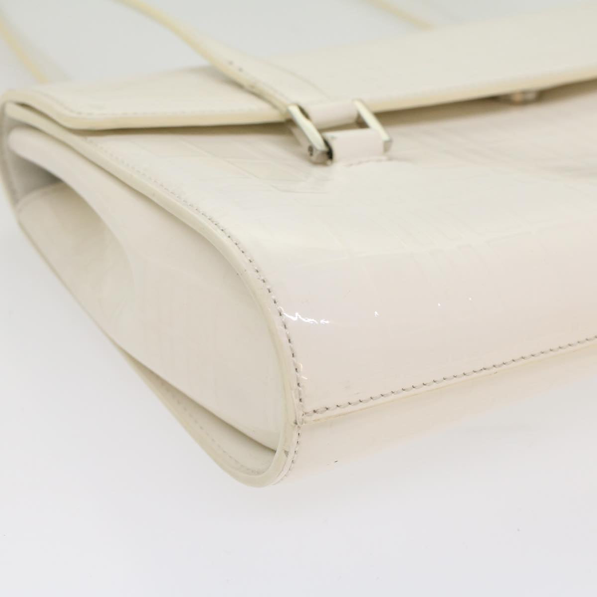 BURBERRY Hand Bag Patent leather White Auth 54504