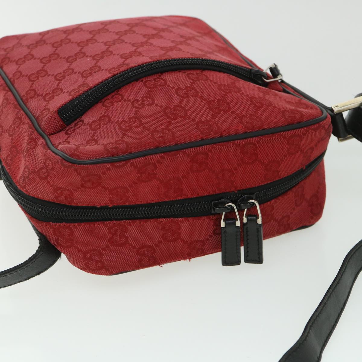 GUCCI GG Canvas Shoulder Bag Red 018 1612 200047 Auth 54533