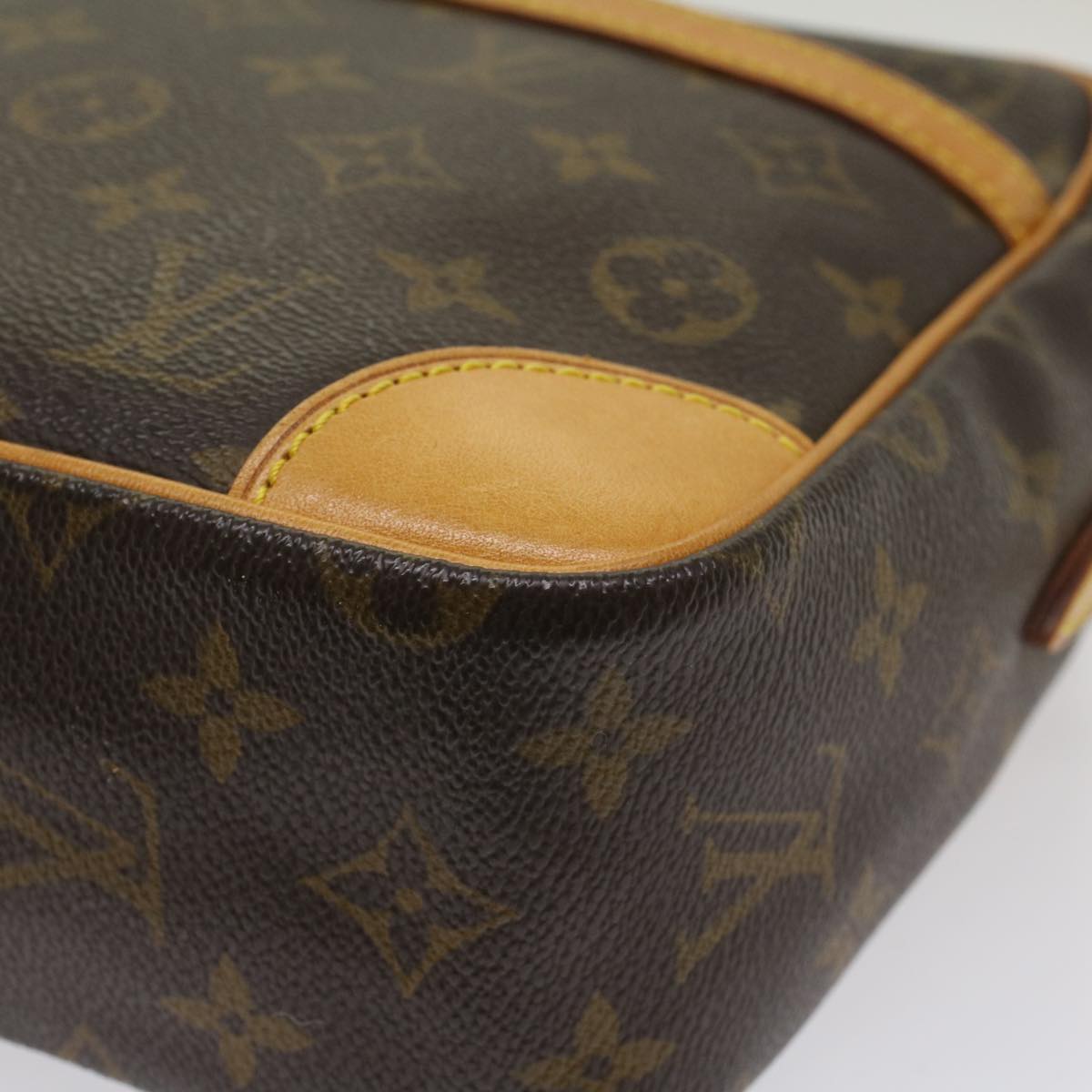 LOUIS VUITTON Monogram Trocadero 30 Shoulder Bag M51272 LV Auth 54634