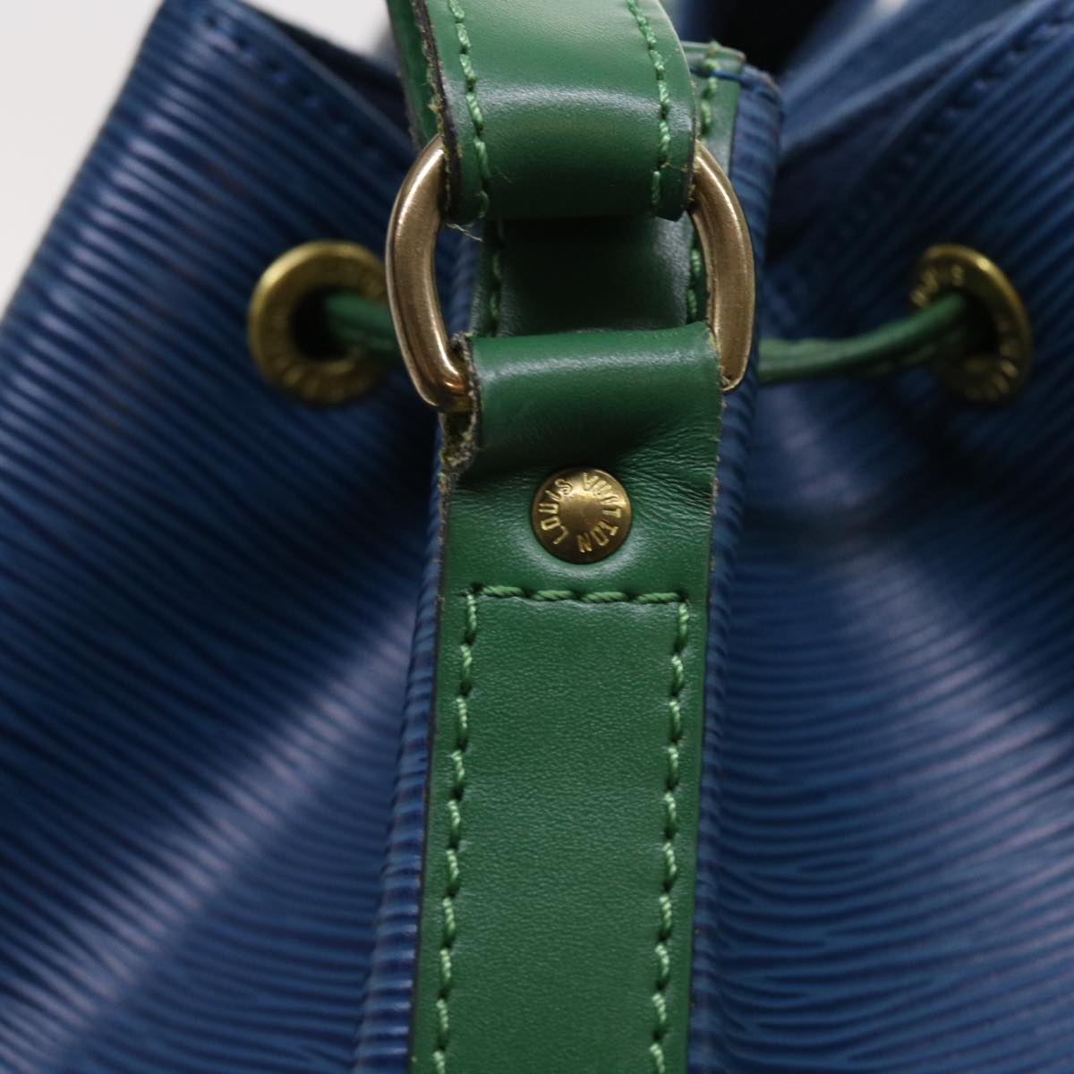 LOUIS VUITTON Epi Bicolor Noe Shoulder Bag Green Blue M44044 LV Auth 54646