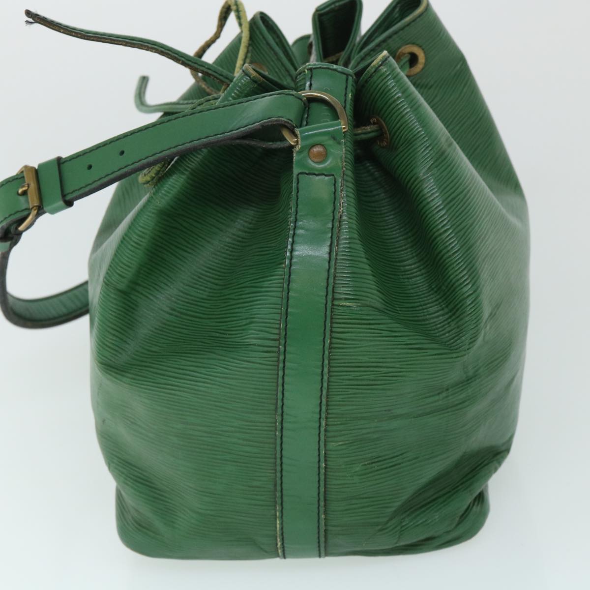 LOUIS VUITTON Epi Petit Noe Shoulder Bag Vintage Green M44104 LV Auth 54871