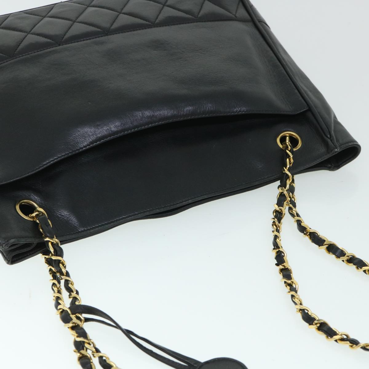 CHANEL Matelasse Chain Shoulder Bag Leather Black CC Auth 54965