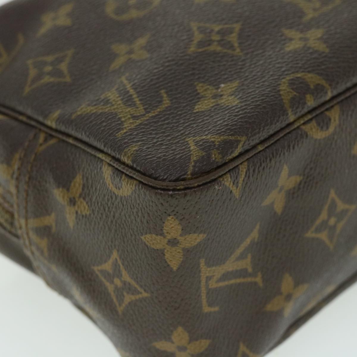 LOUIS VUITTON Monogram Trousse Toilette 28 Clutch Bag M47522 LV Auth 55087