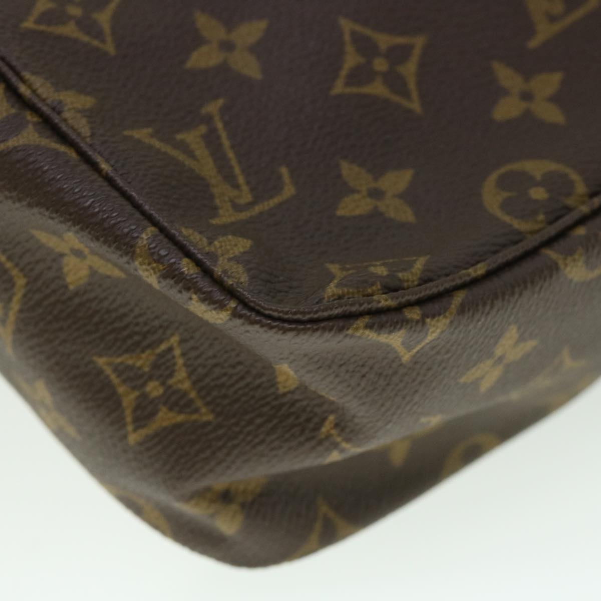 LOUIS VUITTON Monogram Trousse Toilette 28 Clutch Bag M47522 LV Auth 55110