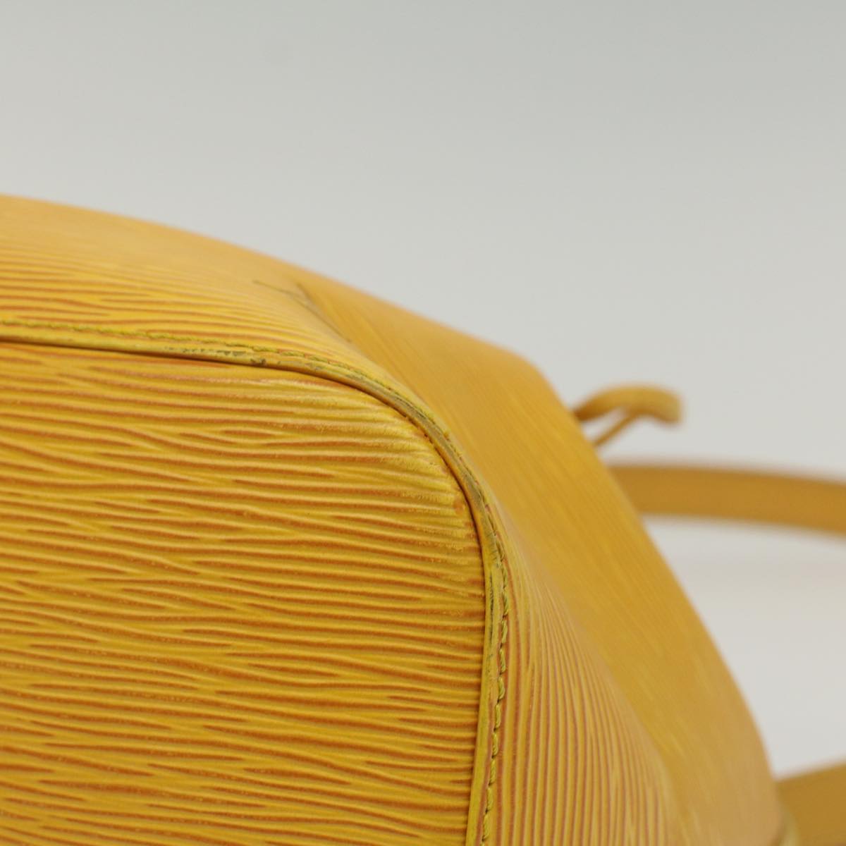 LOUIS VUITTON Epi Petit Noe Shoulder Bag Tassili Yellow M44109 LV Auth 55242