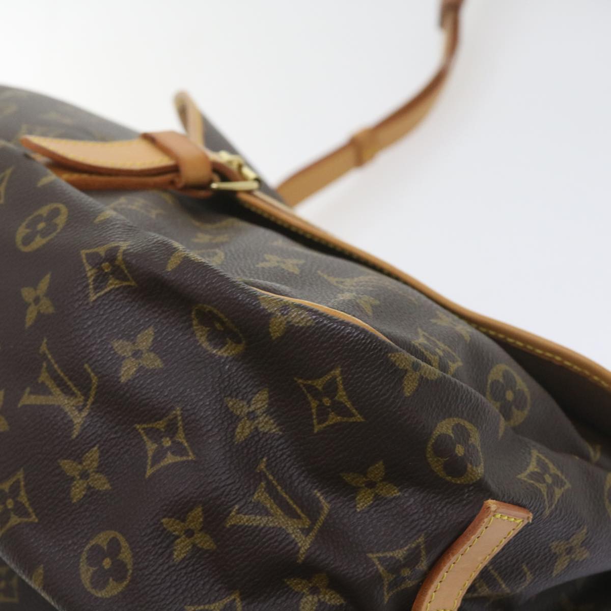 LOUIS VUITTON Monogram Saumur 35 Shoulder Bag M42254 LV Auth 55322