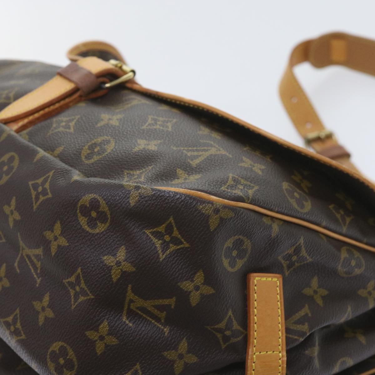 LOUIS VUITTON Monogram Saumur 35 Shoulder Bag M42254 LV Auth 55322