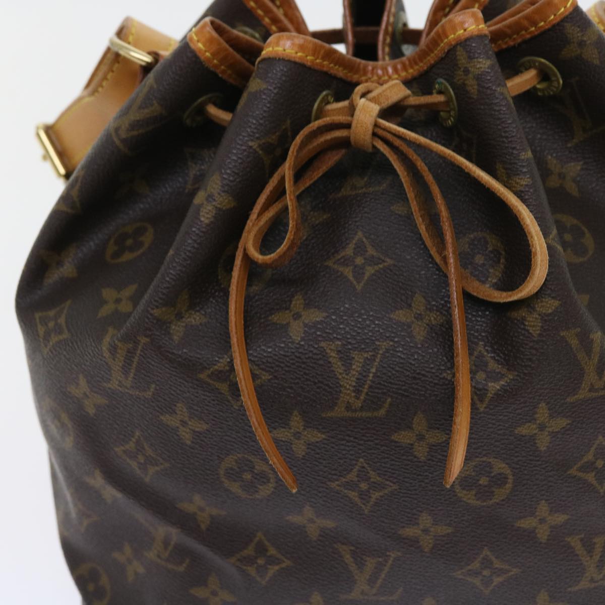 LOUIS VUITTON Monogram Petit Noe Shoulder Bag M42226 LV Auth 55367