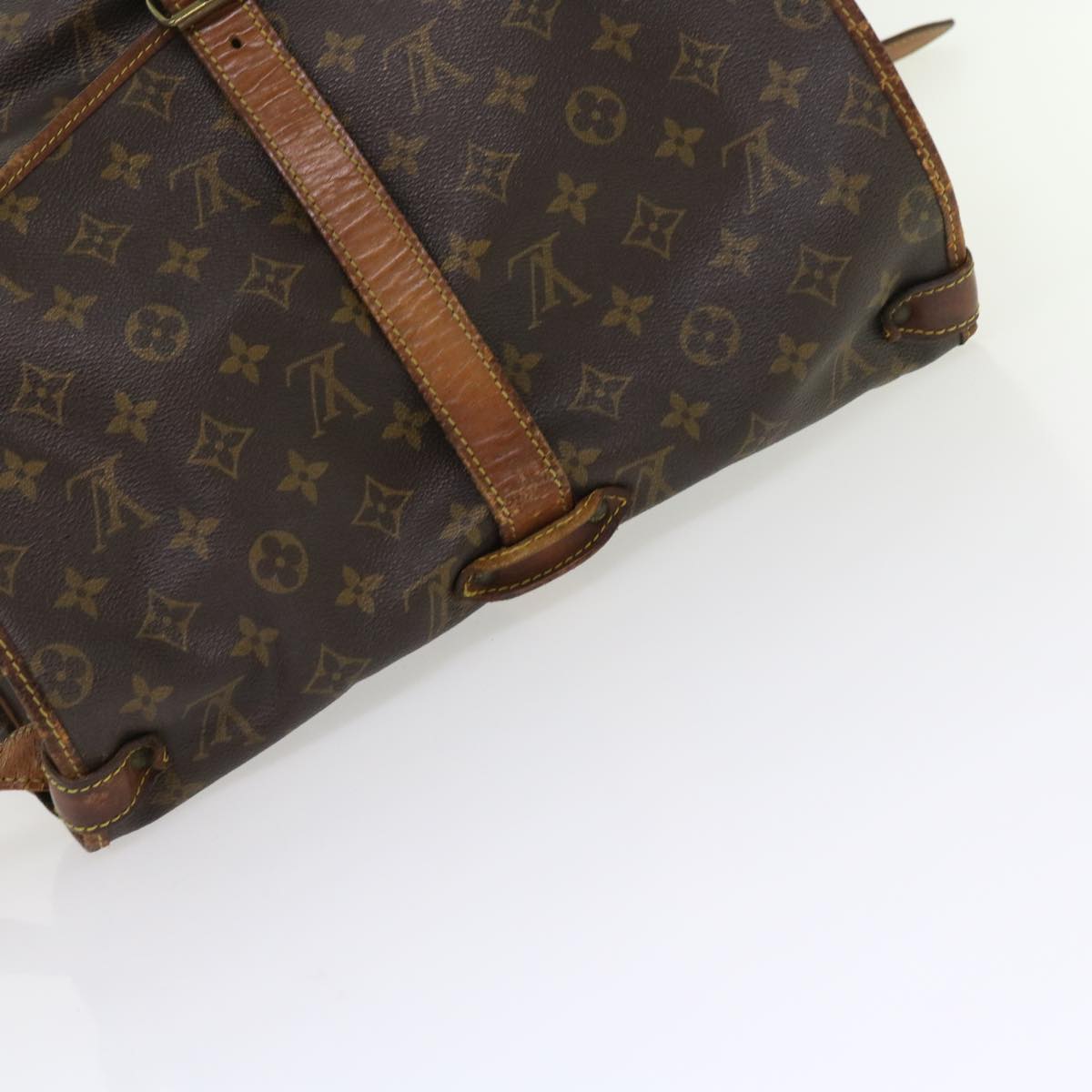 LOUIS VUITTON Monogram Saumur 35 Shoulder Bag M42254 LV Auth 55382