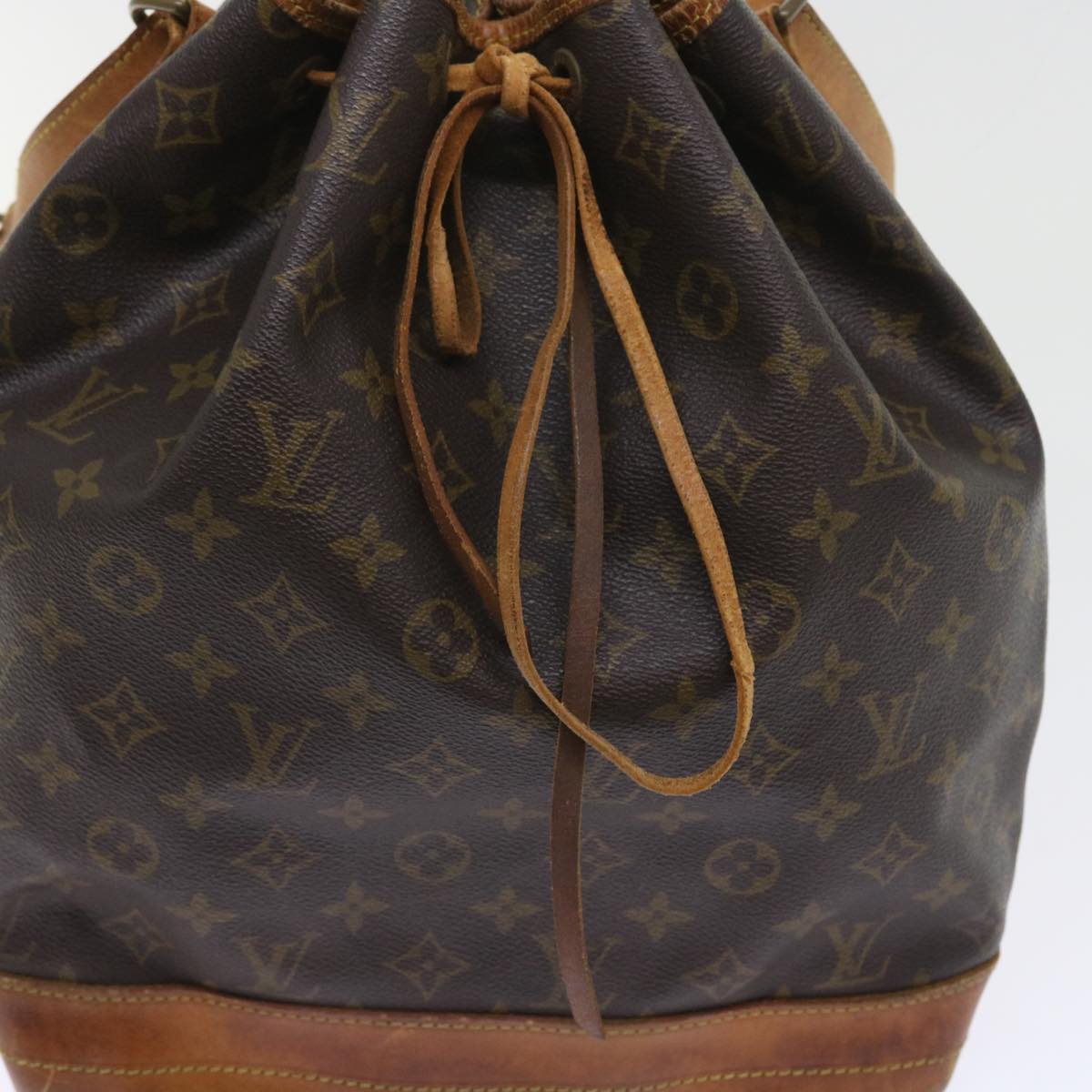 LOUIS VUITTON Monogram Noe Shoulder Bag M42224 LV Auth 55492