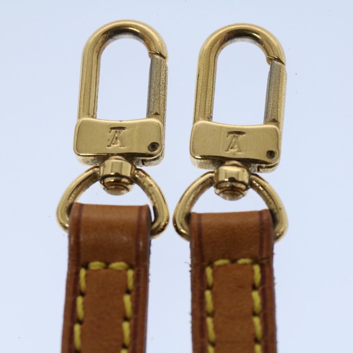 LOUIS VUITTON Adjustable Shoulder Strap Leather 37.4""-43.7"" Beige Auth 55521