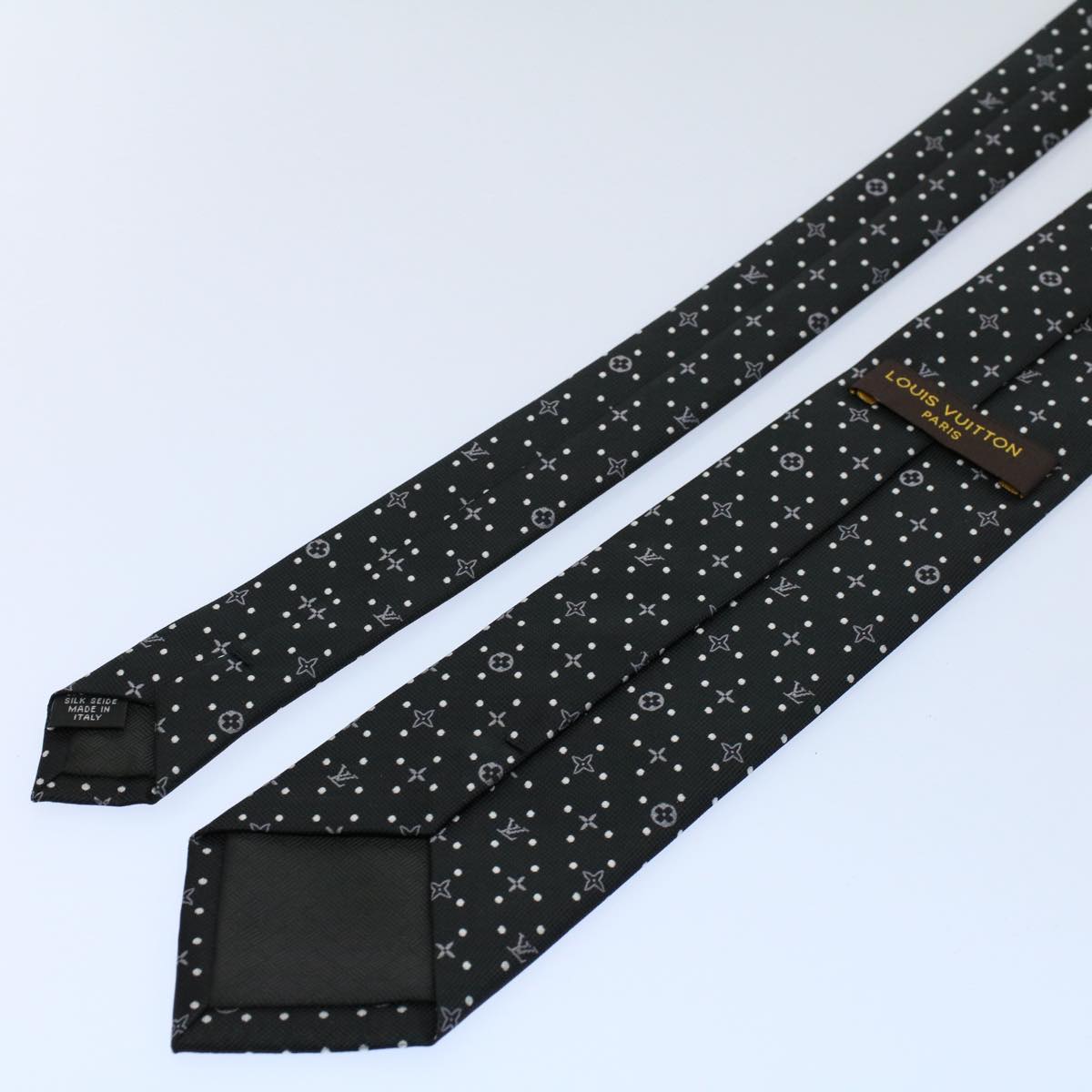 LOUIS VUITTON Monogram Necktie Silk Black LV Auth 55605