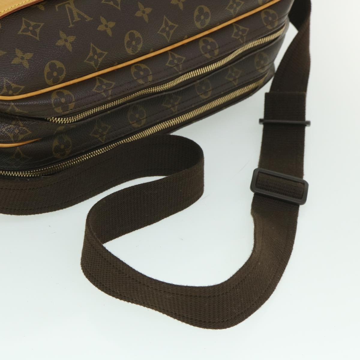 LOUIS VUITTON Monogram Reporter GM Shoulder Bag M45252 LV Auth 55635