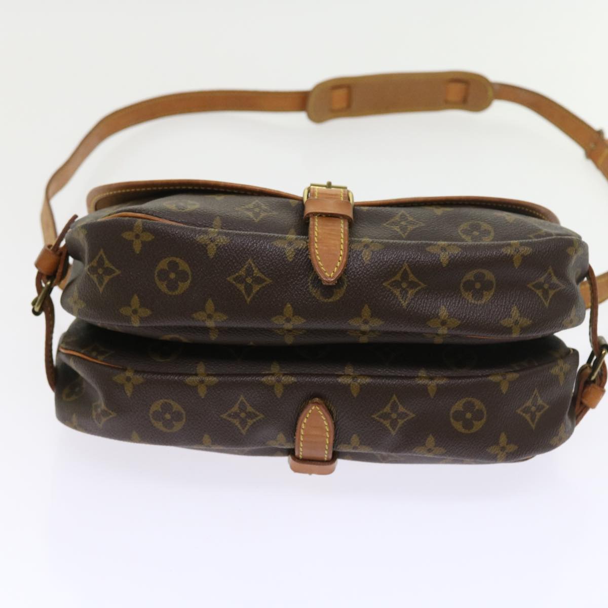 LOUIS VUITTON Monogram Saumur 30 Shoulder Bag M42256 LV Auth 55727