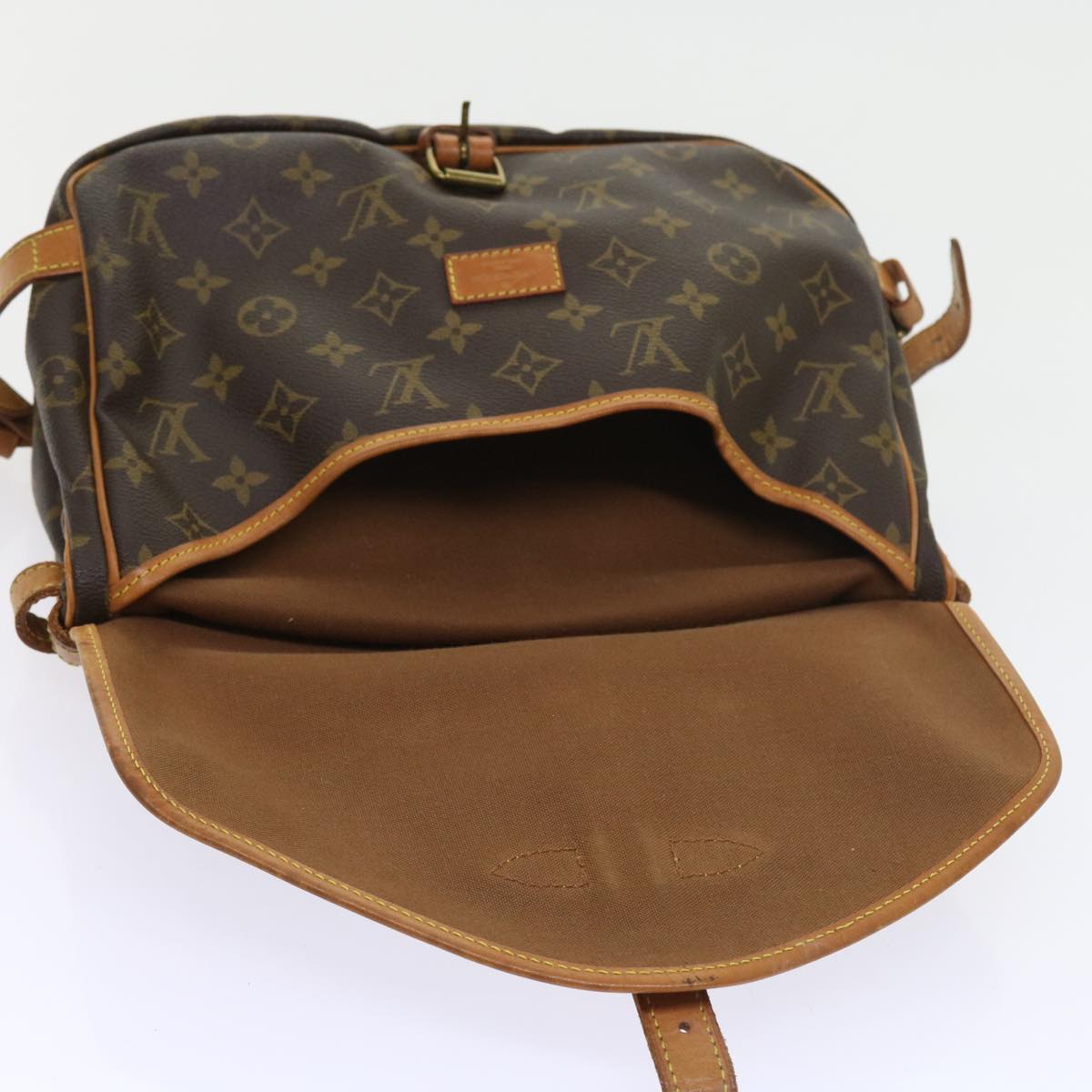 LOUIS VUITTON Monogram Saumur 30 Shoulder Bag M42256 LV Auth 55727