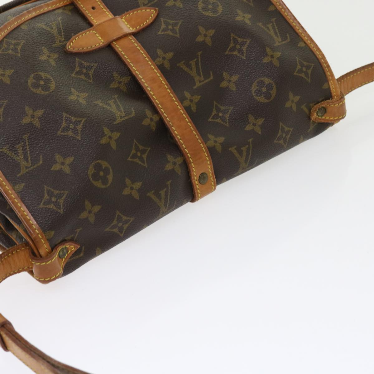 LOUIS VUITTON Monogram Saumur 30 Shoulder Bag M42256 LV Auth 55727