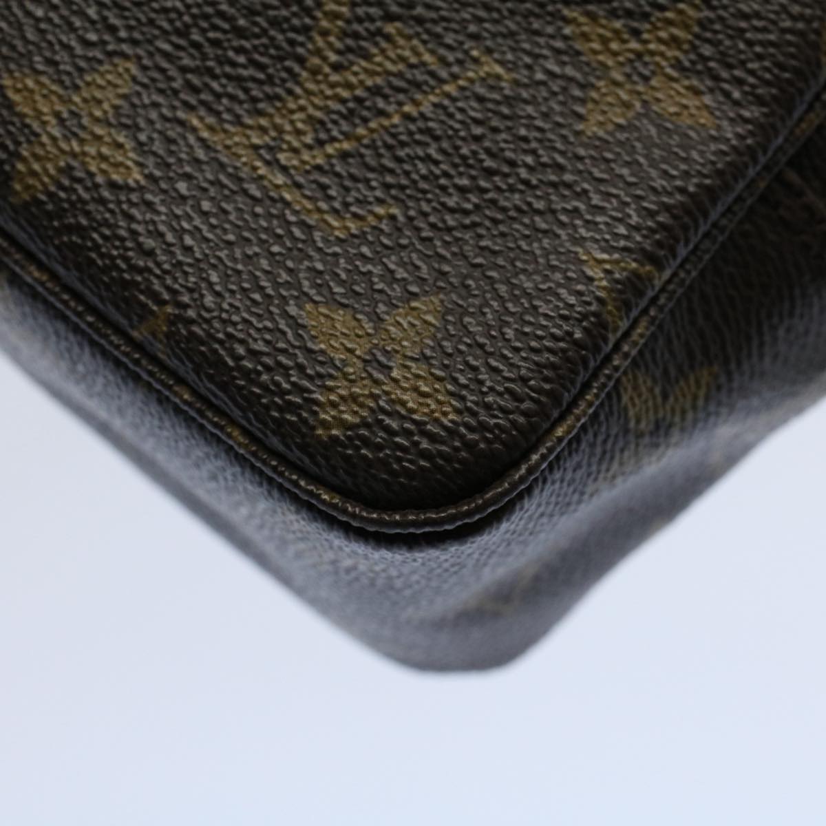 LOUIS VUITTON Monogram Trousse Toilette 23 Clutch Bag M47524 LV Auth 55731