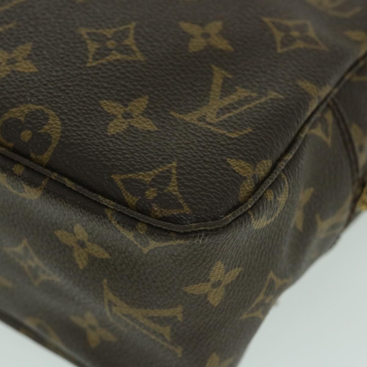 LOUIS VUITTON Monogram Trousse Toilette 28 Clutch Bag M47522 LV Auth 55793