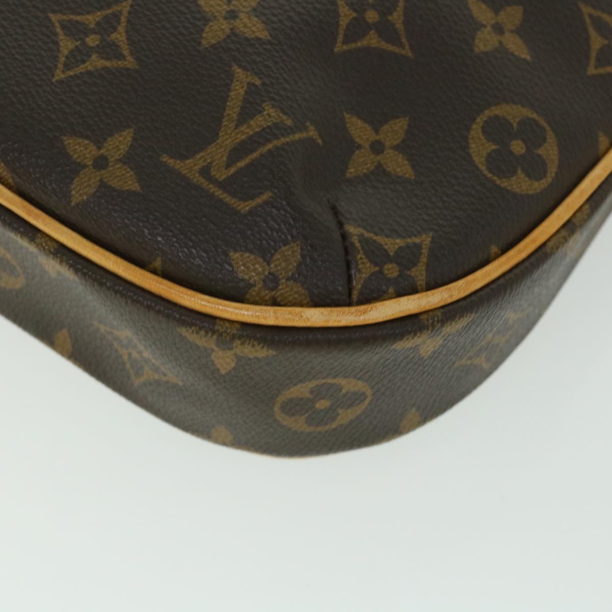 LOUIS VUITTON Monogram Odeon PM Shoulder Bag M56390 LV Auth 55820