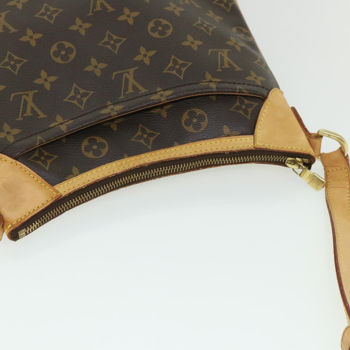 LOUIS VUITTON Monogram Odeon PM Shoulder Bag M56390 LV Auth 55820