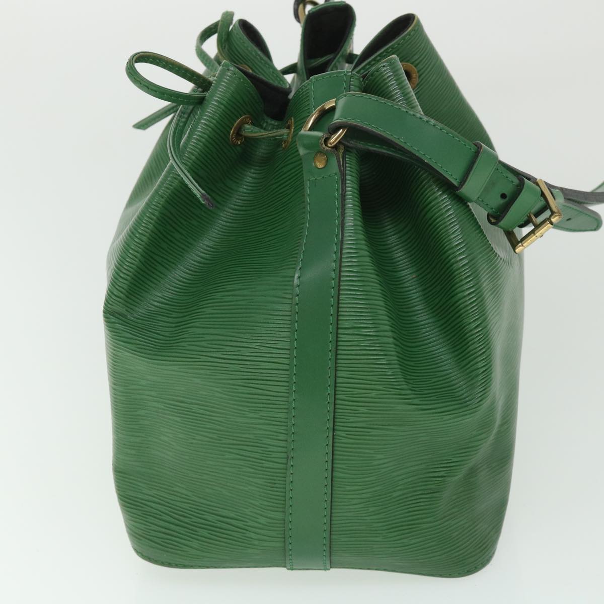 LOUIS VUITTON Epi Petit Noe Shoulder Bag Green M44104 LV Auth 55851