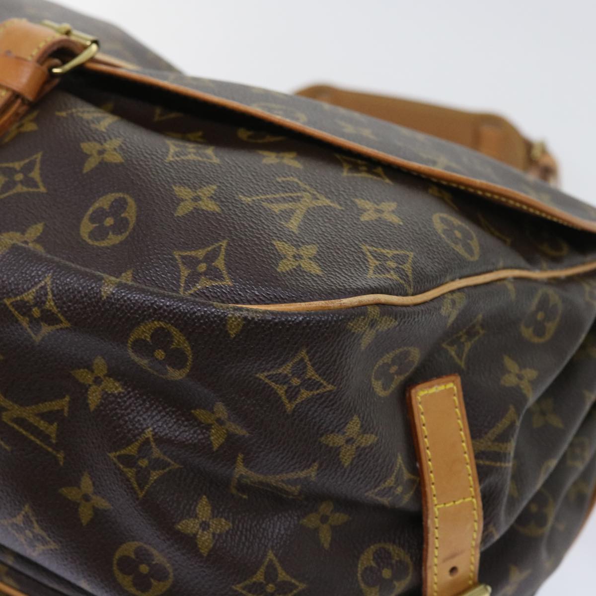 LOUIS VUITTON Monogram Saumur 35 Shoulder Bag M42254 LV Auth 55990