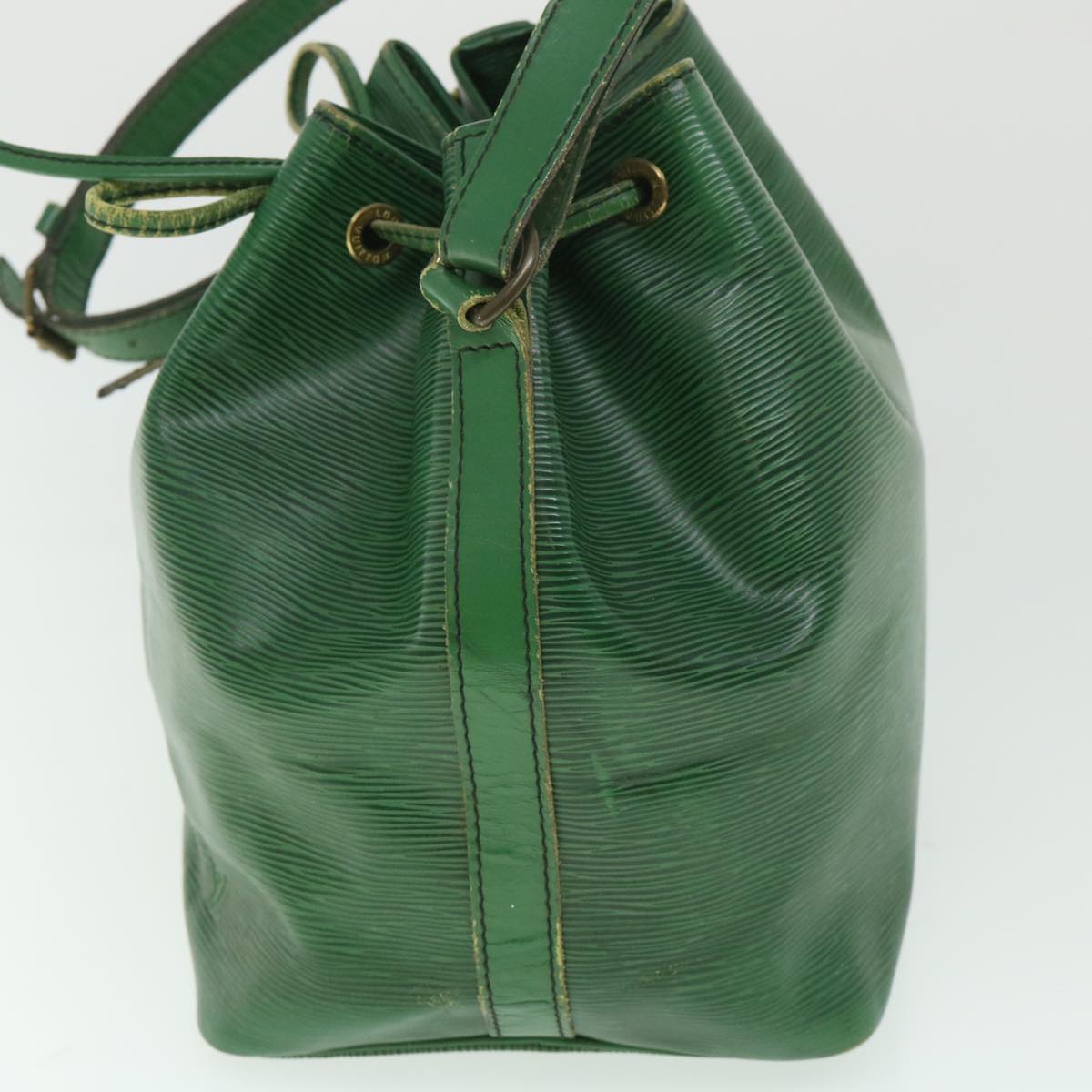 LOUIS VUITTON Epi Petit Noe Shoulder Bag Green M44104 LV Auth 56006