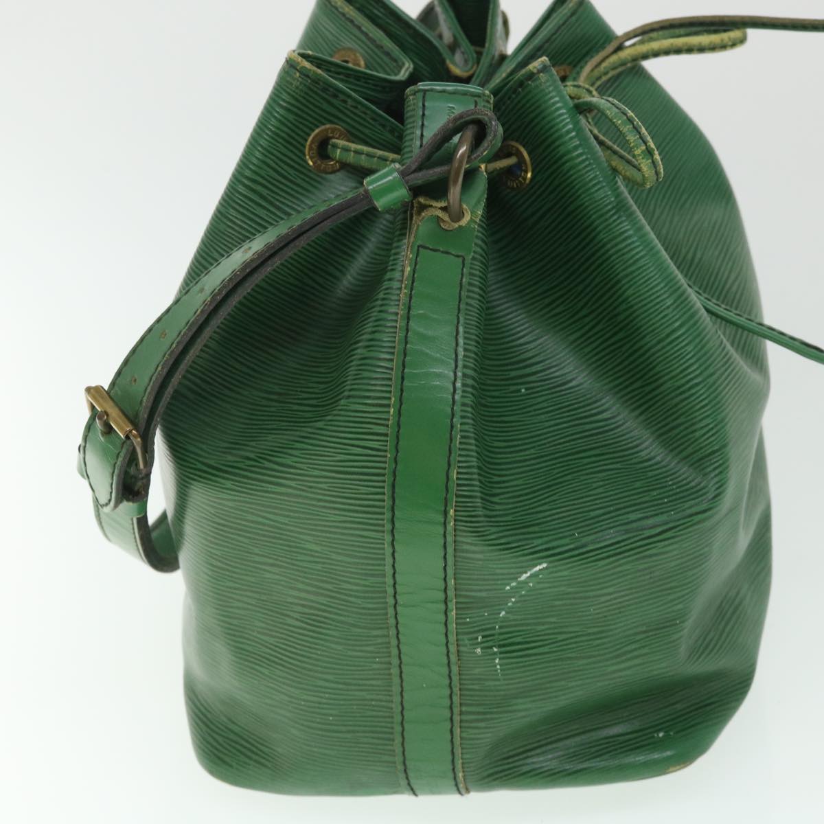 LOUIS VUITTON Epi Petit Noe Shoulder Bag Green M44104 LV Auth 56006