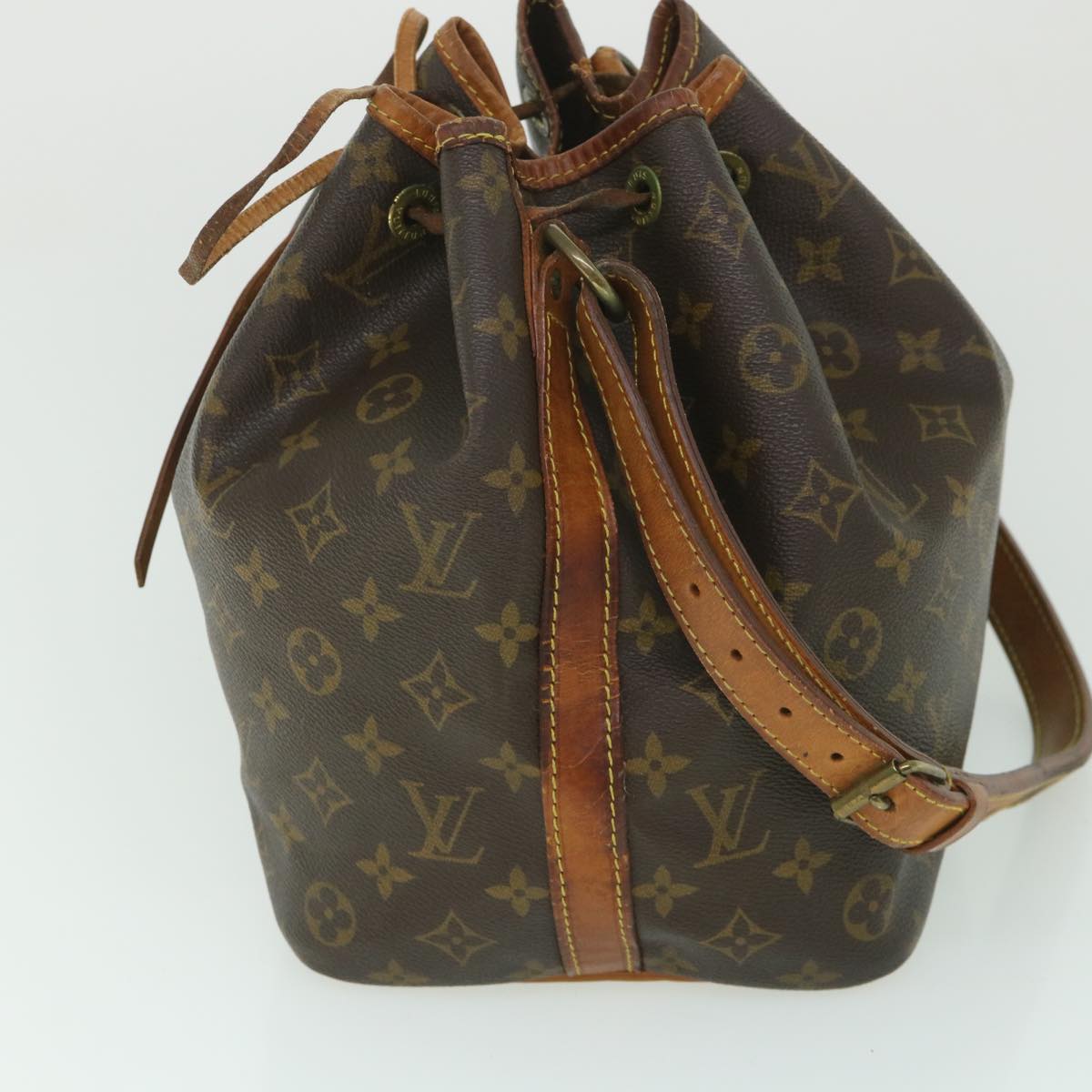 LOUIS VUITTON Monogram Petit Noe Shoulder Bag M42226 LV Auth 56138