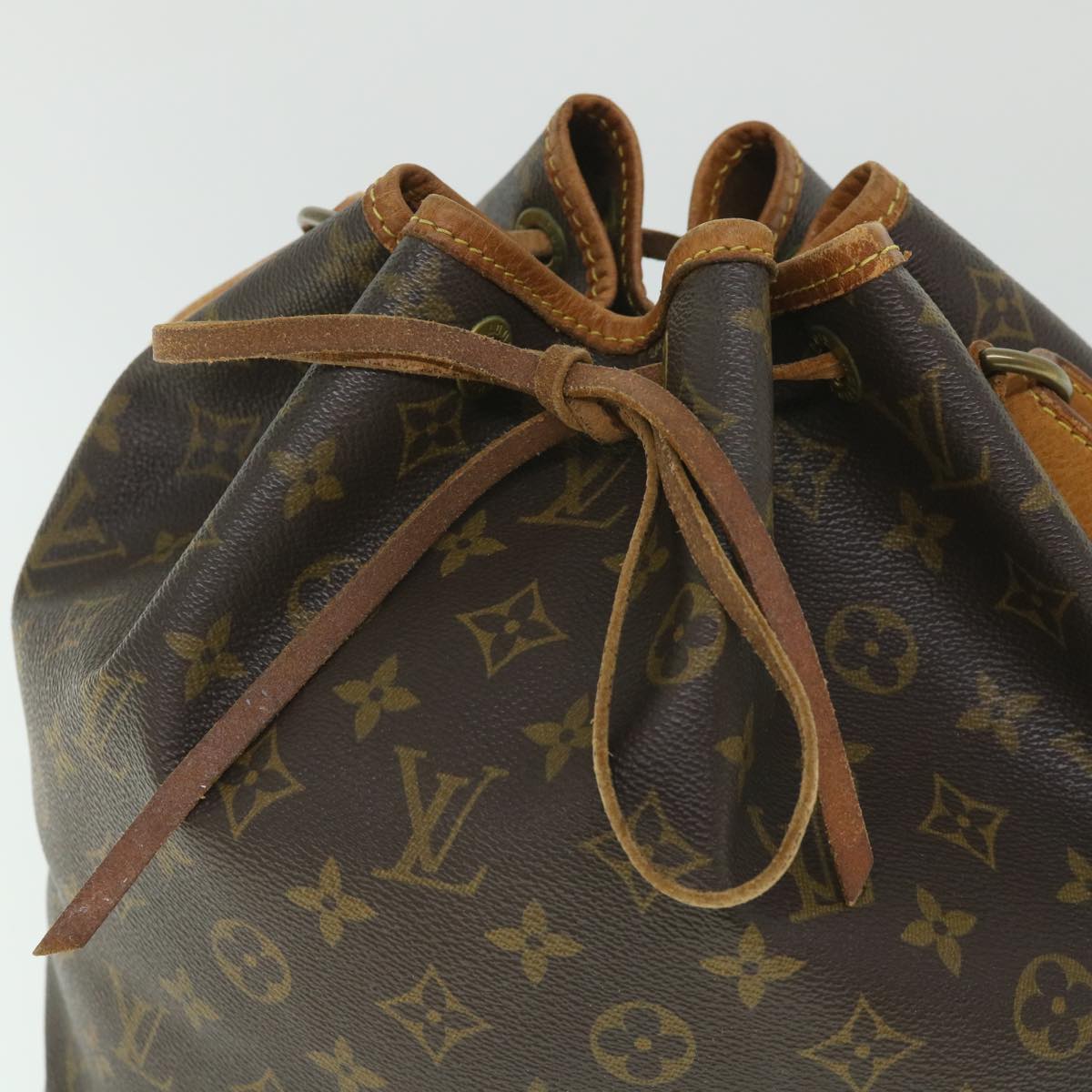 LOUIS VUITTON Monogram Petit Noe Shoulder Bag M42226 LV Auth 56140