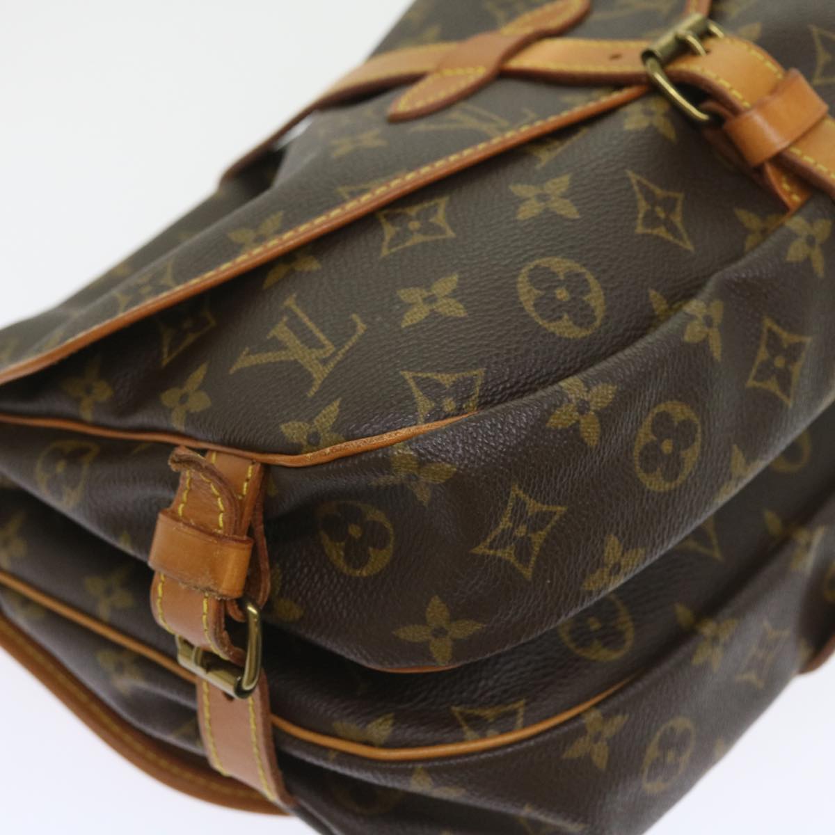 LOUIS VUITTON Monogram Saumur 30 Shoulder Bag M42256 LV Auth 56220