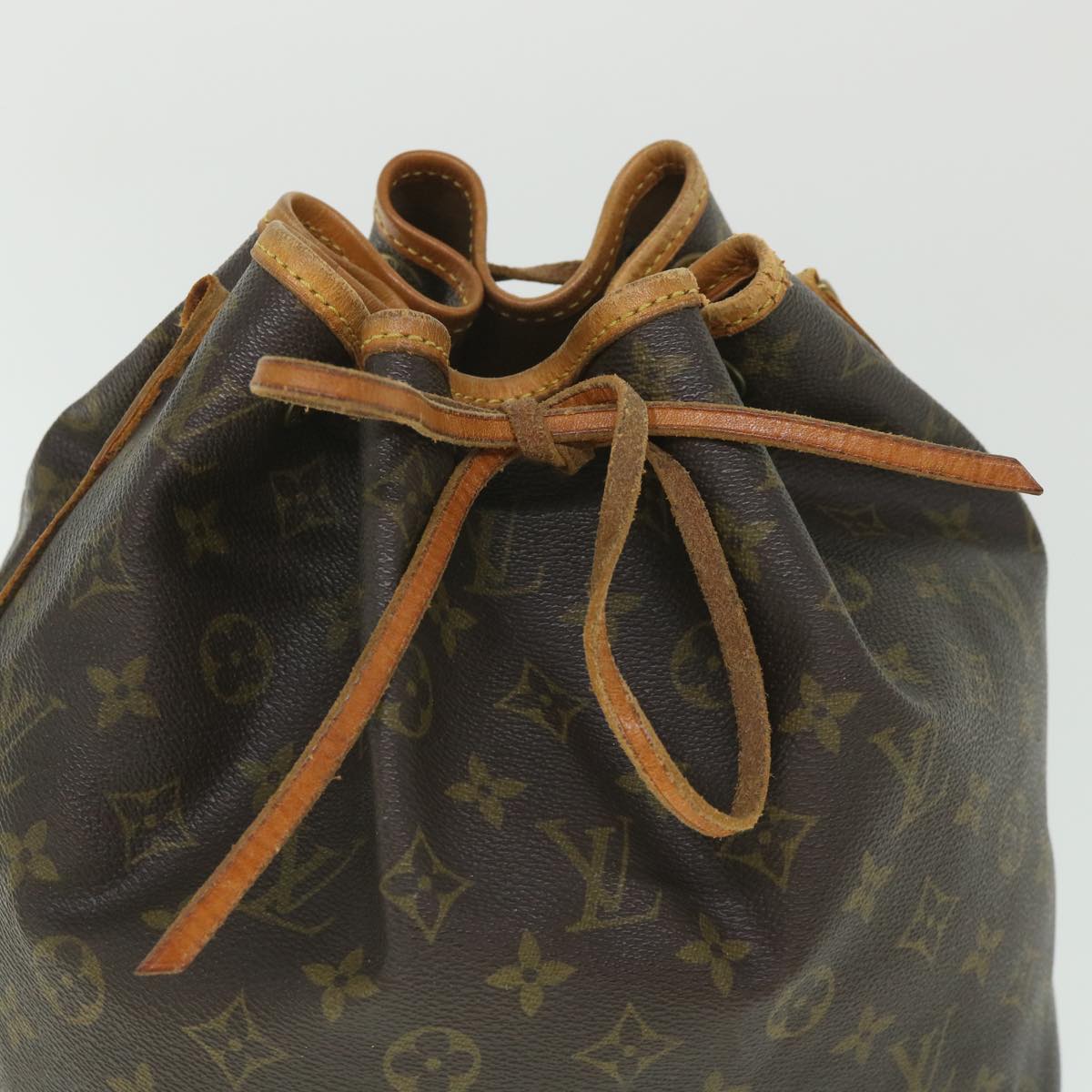 LOUIS VUITTON Monogram Petit Noe Shoulder Bag M42226 LV Auth 56232