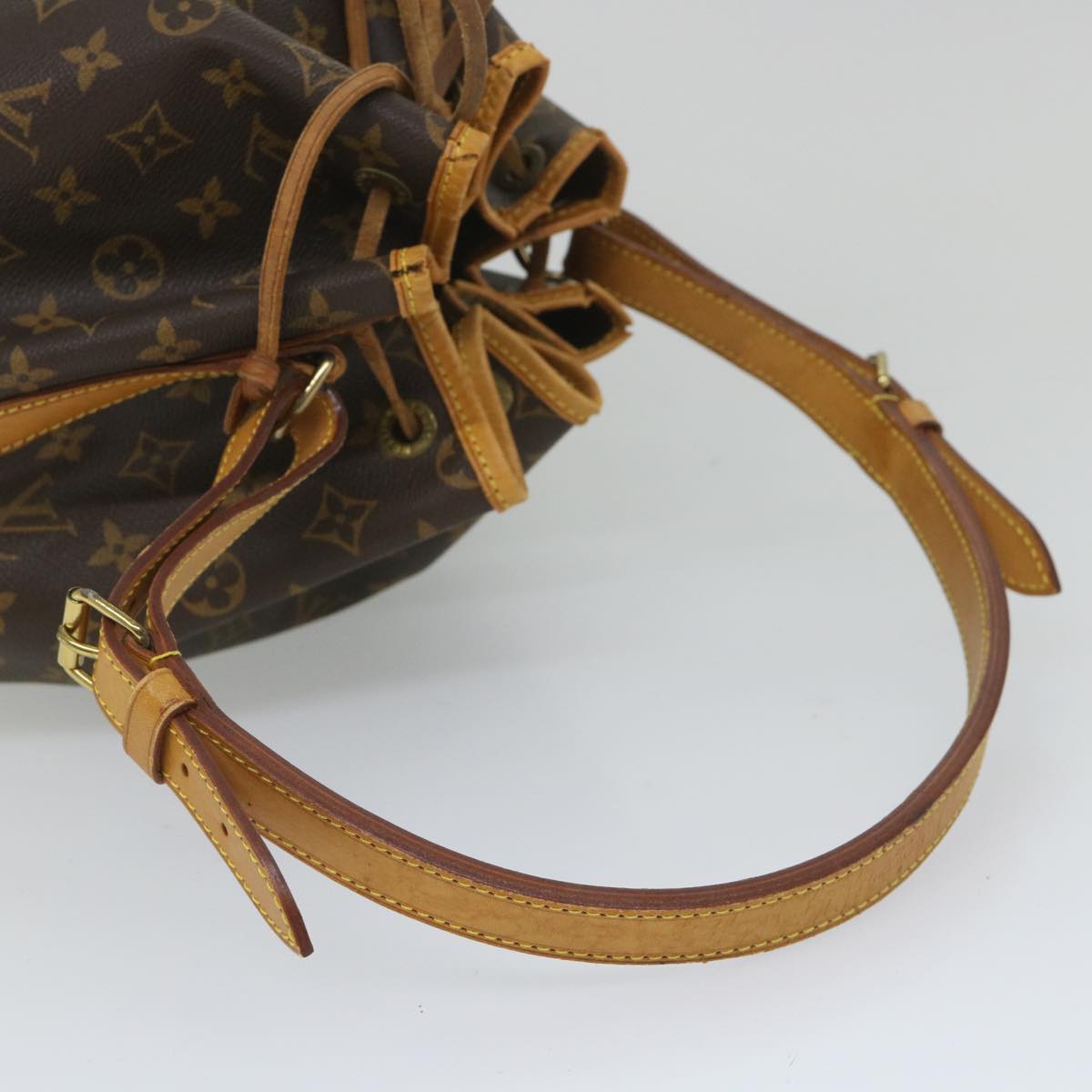 LOUIS VUITTON Monogram Noe Shoulder Bag M42224 LV Auth 56393