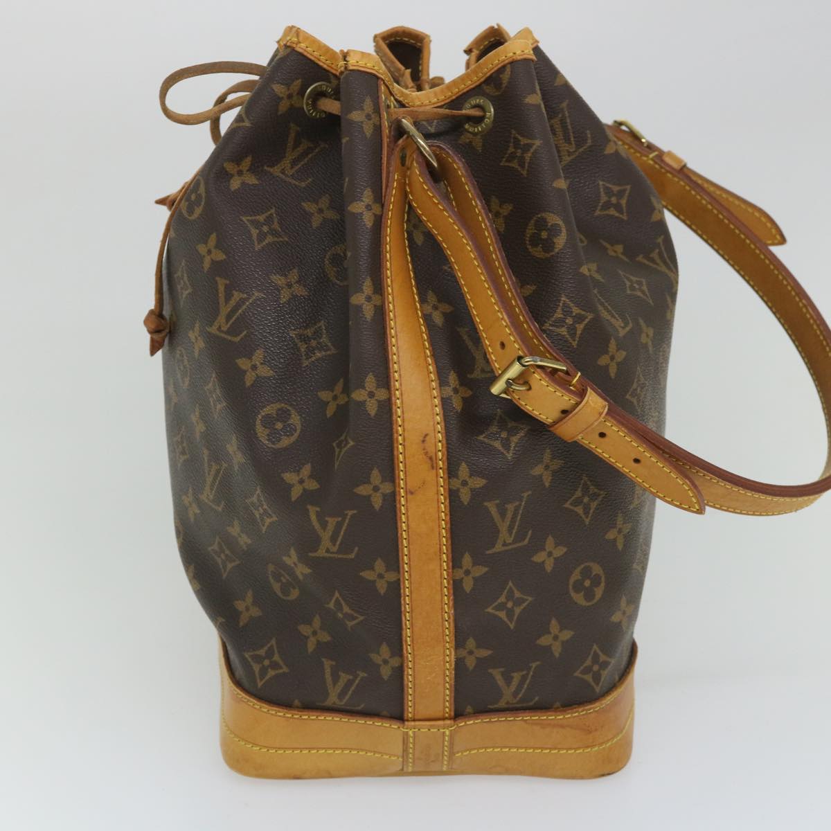 LOUIS VUITTON Monogram Noe Shoulder Bag M42224 LV Auth 56393