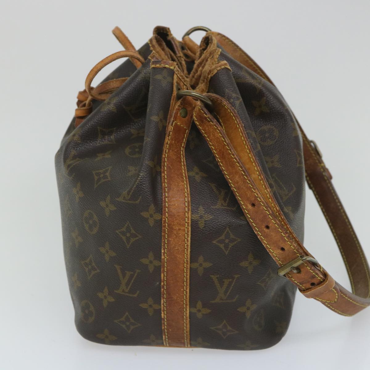 LOUIS VUITTON Monogram Petit Noe Shoulder Bag M42226 LV Auth 56395