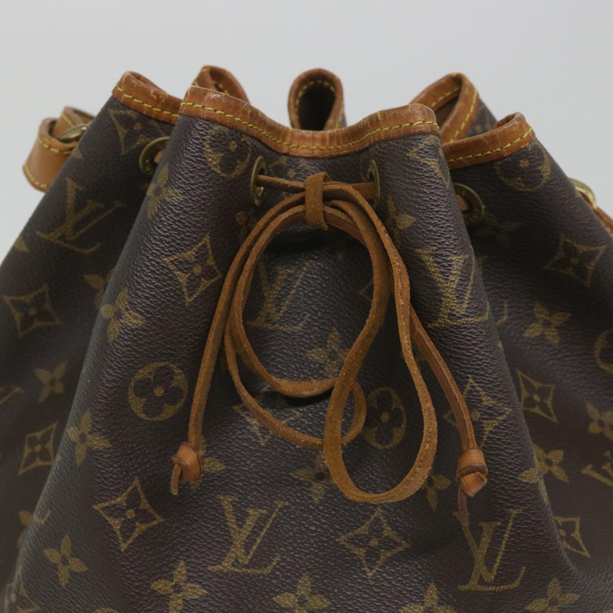 LOUIS VUITTON Monogram Noe Shoulder Bag M42224 LV Auth 56411