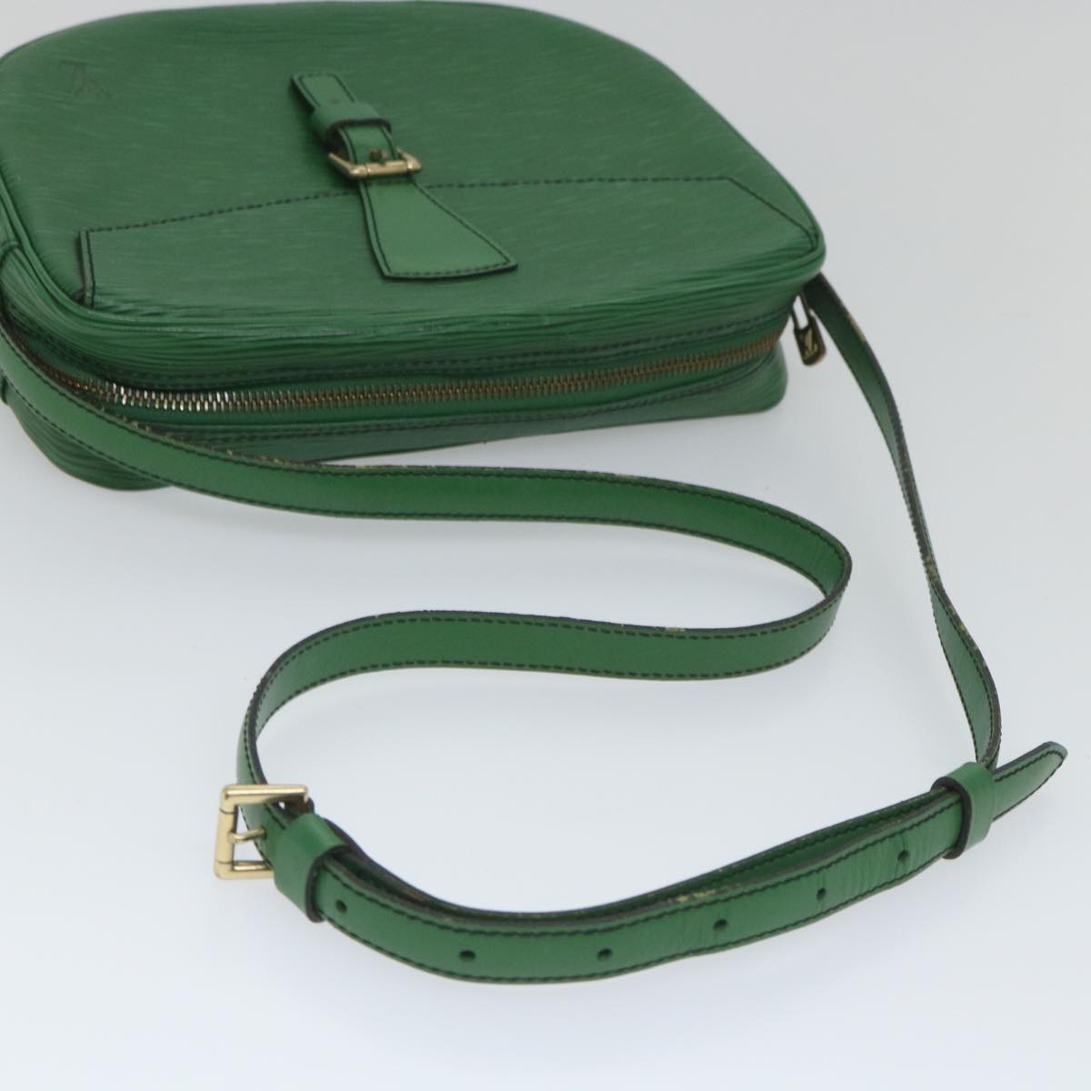 LOUIS VUITTON Epi Jeune Fille MM Shoulder Bag Green M52154 LV Auth 56471