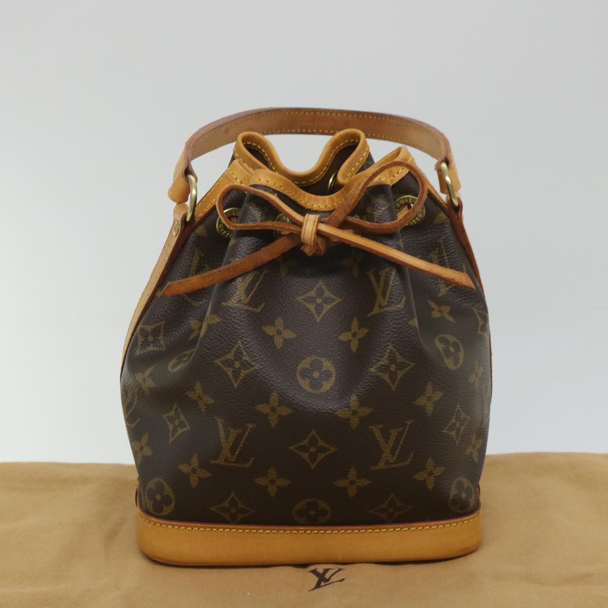 LOUIS VUITTON Monogram Mini Noe Shoulder Bag M99162 LV Auth 56494