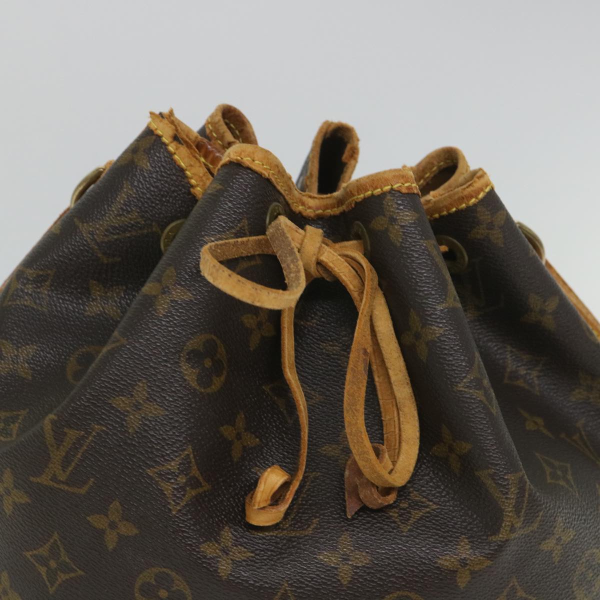 LOUIS VUITTON Monogram Petit Noe Shoulder Bag M42226 LV Auth 56502