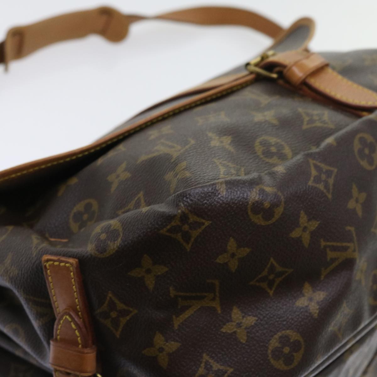 LOUIS VUITTON Monogram Saumur 35 Shoulder Bag M42254 LV Auth 56662