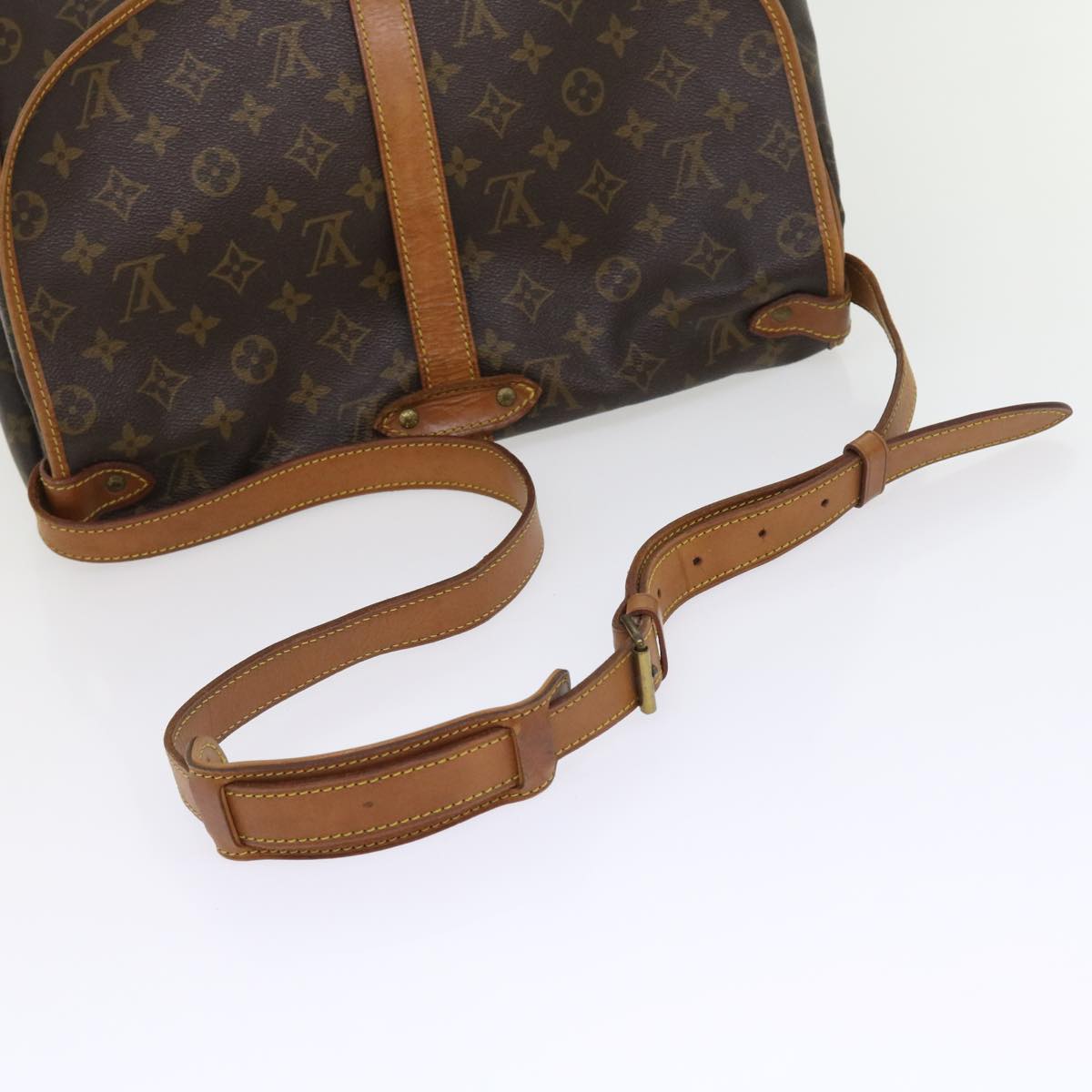 LOUIS VUITTON Monogram Saumur 35 Shoulder Bag M42254 LV Auth 56662