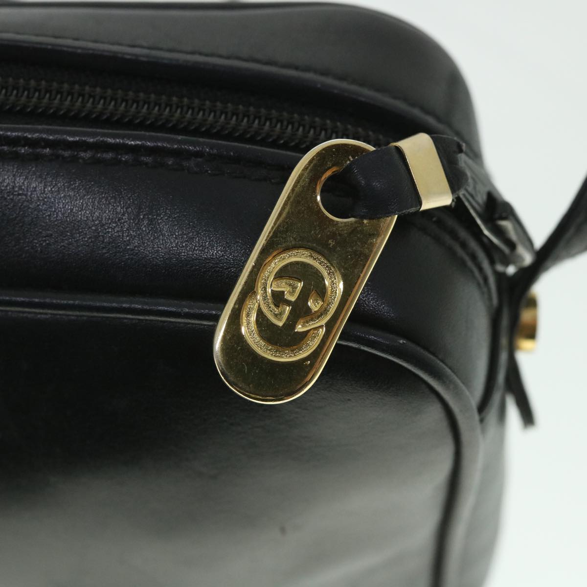 GUCCI Shoulder Bag Leather Black Auth 56692