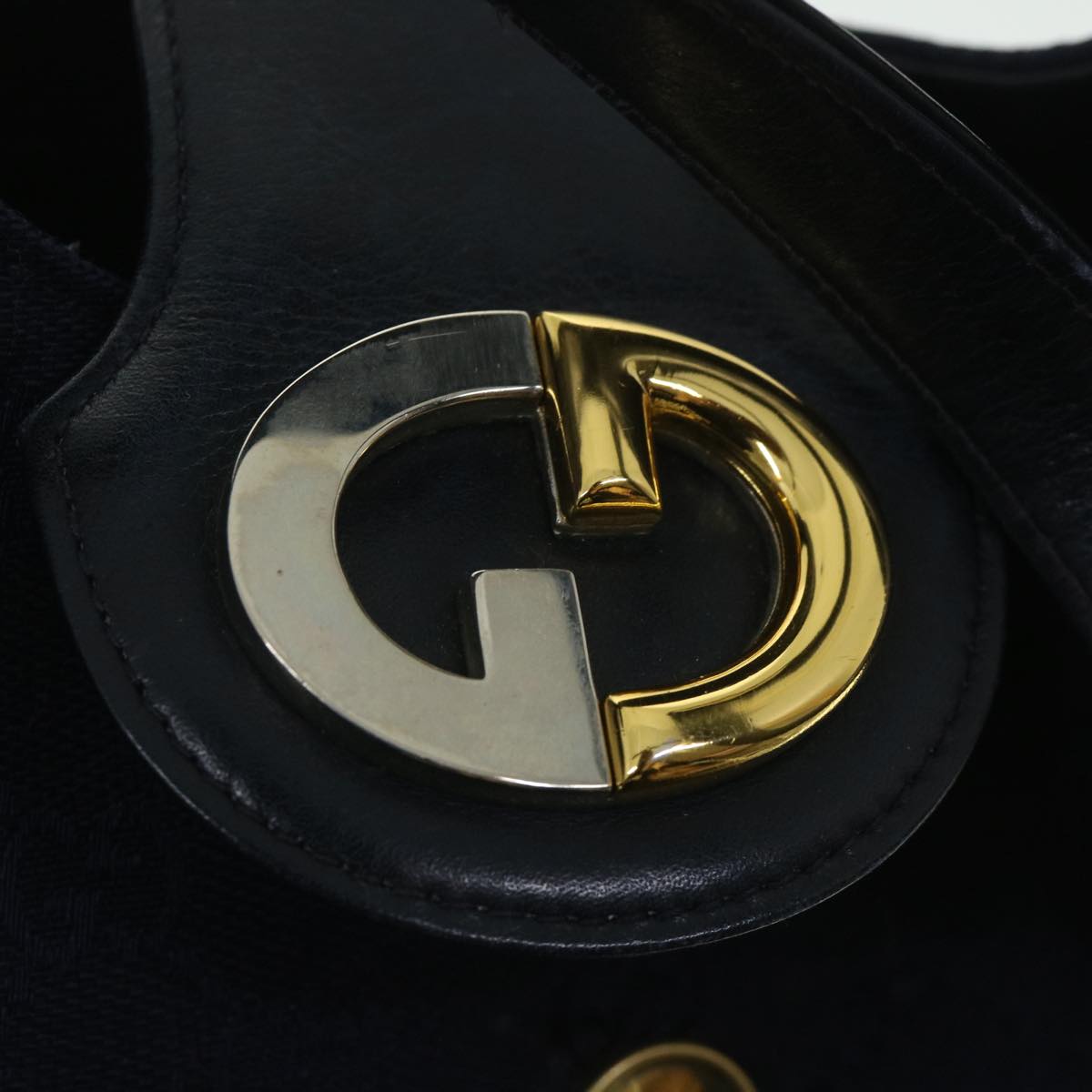 GUCCI GG Canvas Shoulder Bag Navy Auth 56776