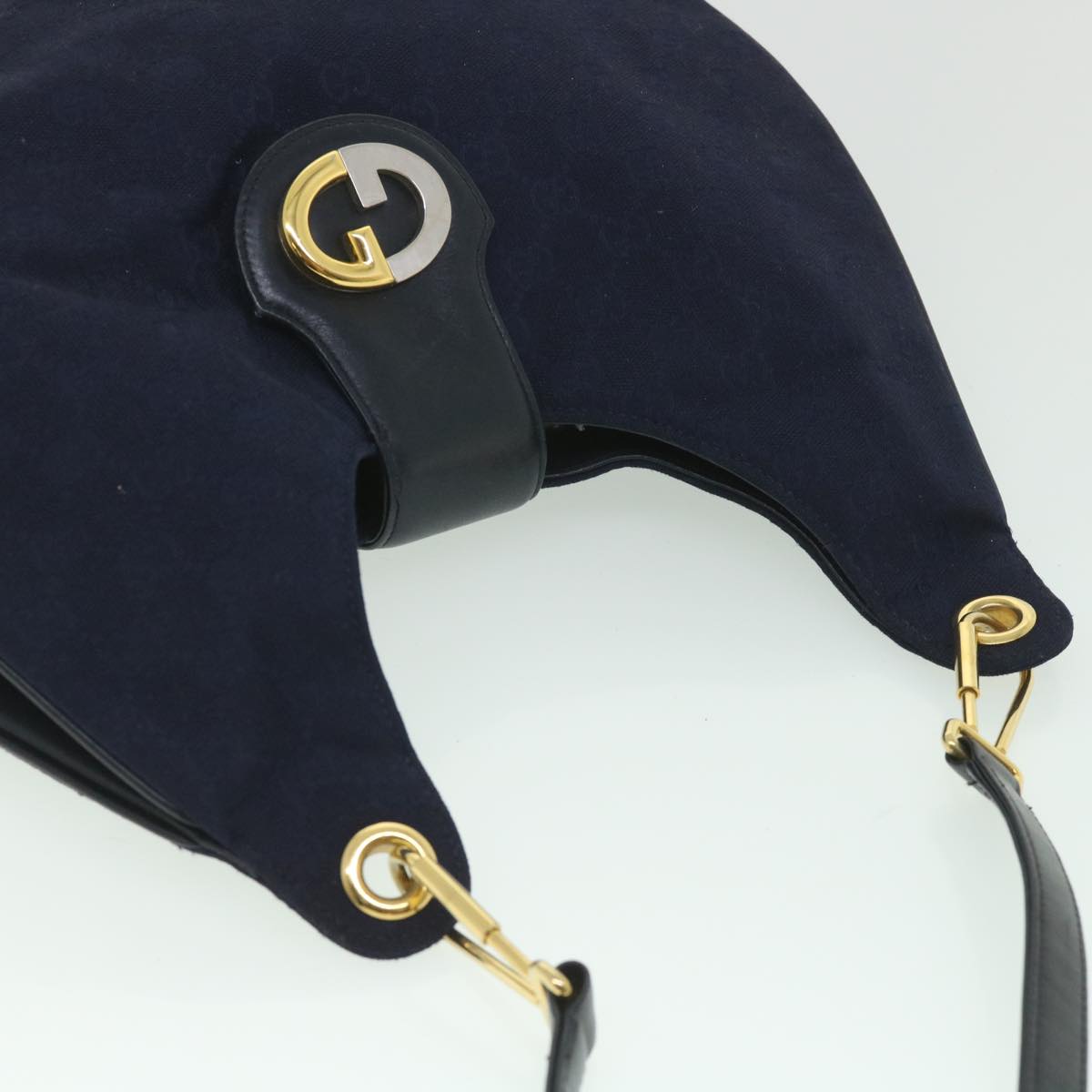 GUCCI GG Canvas Shoulder Bag Navy Auth 56776