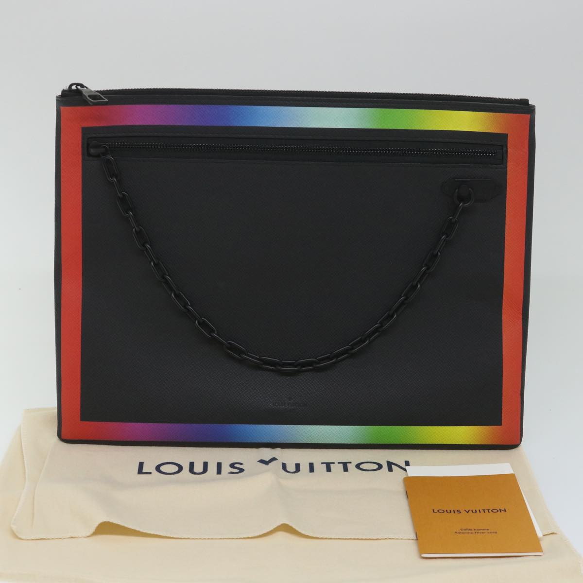 LOUIS VUITTON Taiga Rainbow Chain Pochette A4 Bag Black M30347 LV Auth 56795A