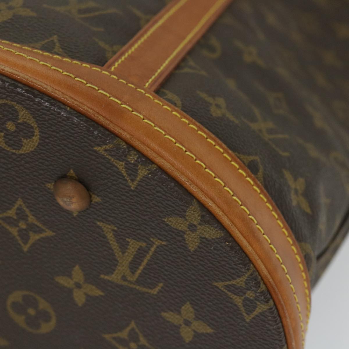 LOUIS VUITTON Monogram Bucket GM Shoulder Bag M42236 LV Auth 56965