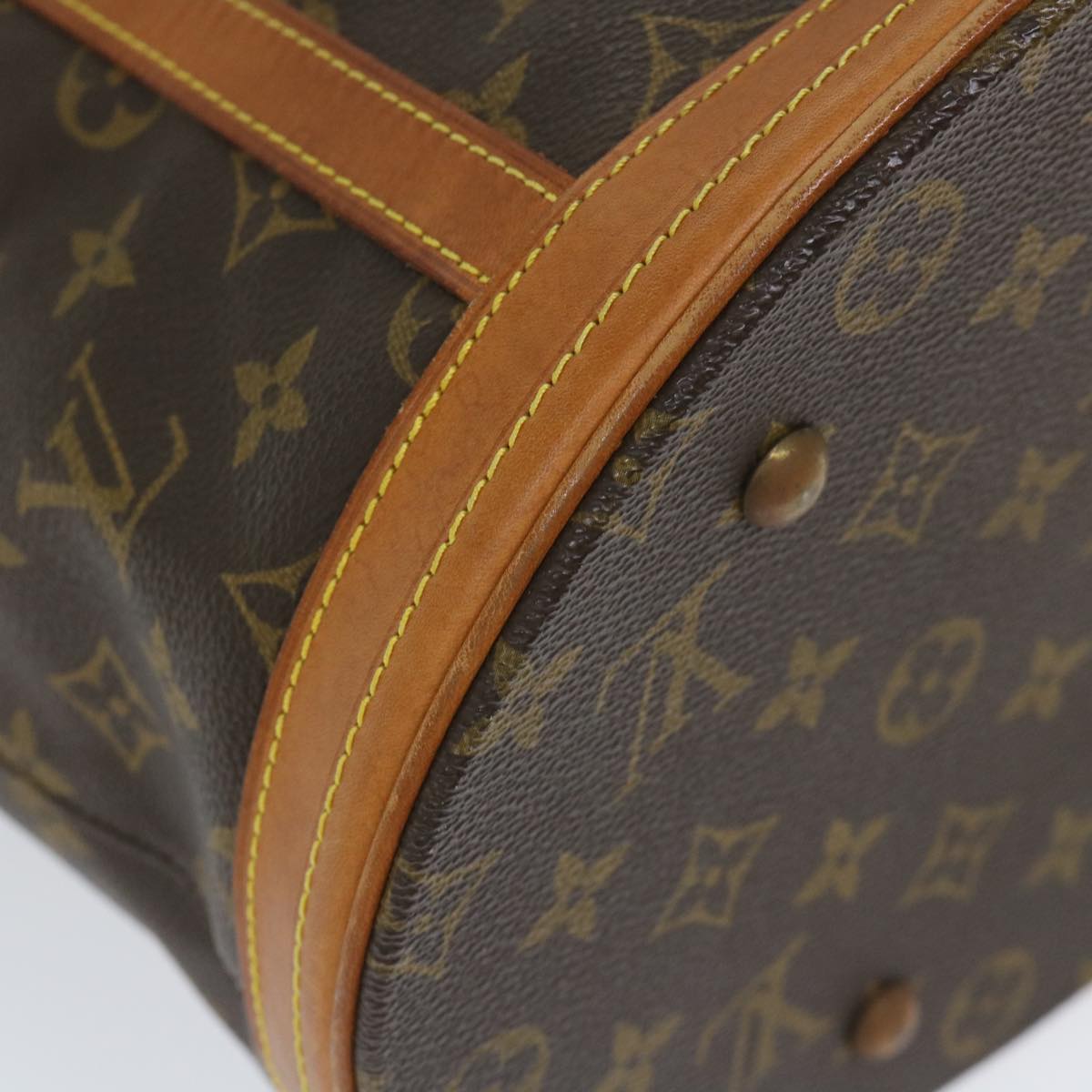 LOUIS VUITTON Monogram Bucket GM Shoulder Bag M42236 LV Auth 56965