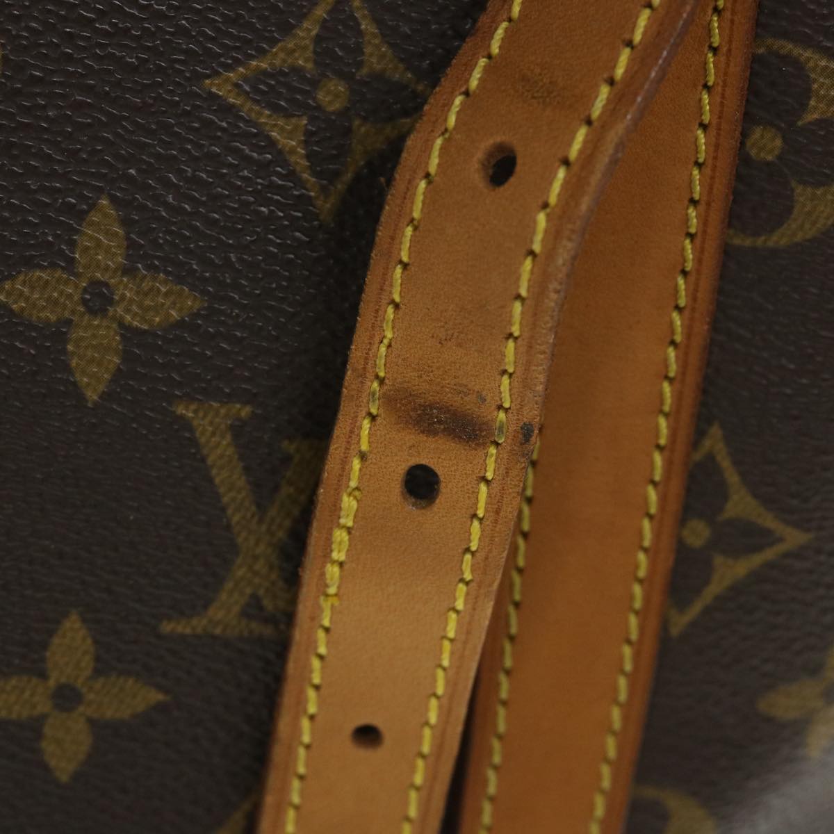 LOUIS VUITTON Monogram Bucket GM Shoulder Bag M42236 LV Auth 56968