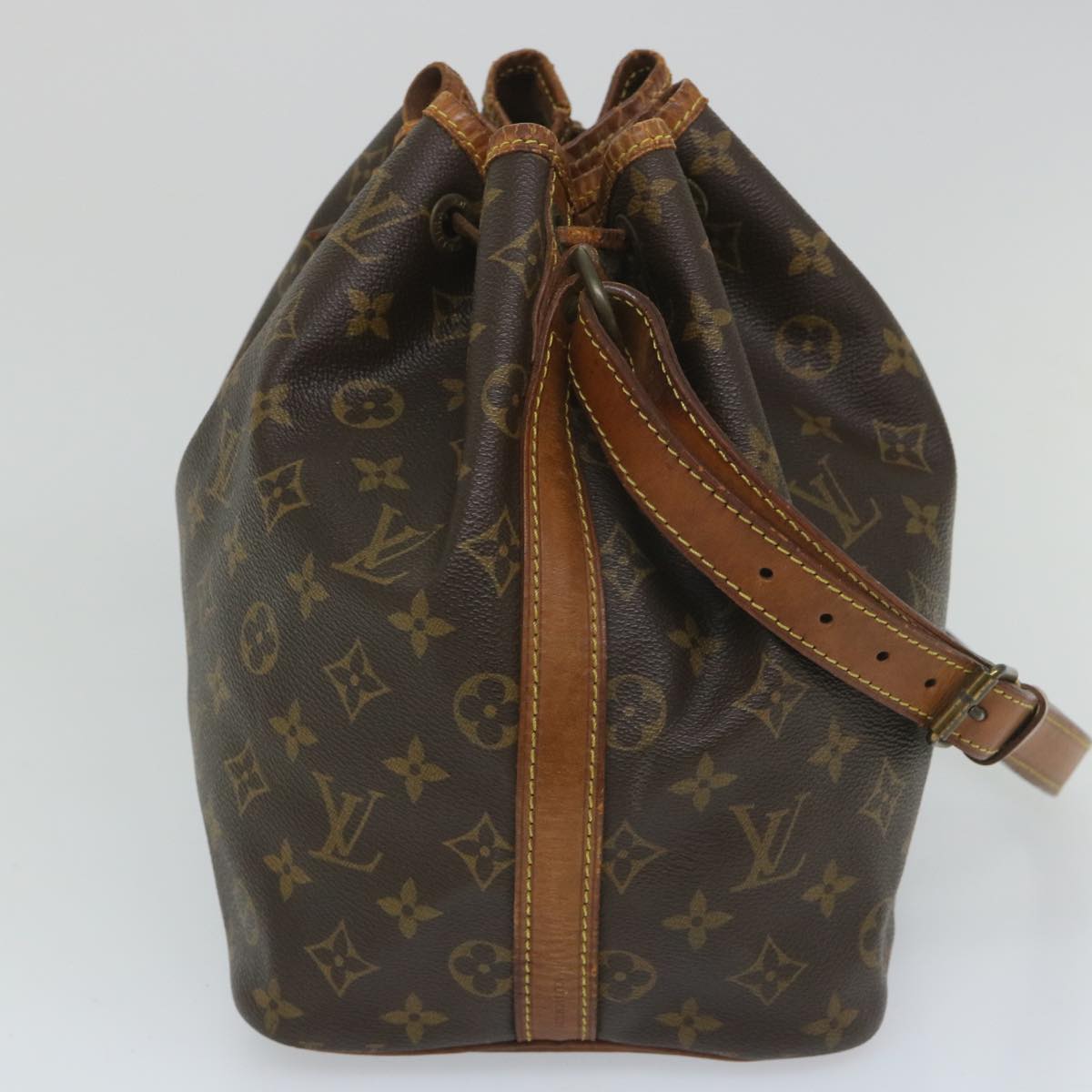 LOUIS VUITTON Monogram Petit Noe Shoulder Bag M42226 LV Auth 56975